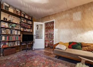 Продажа 3-ком. квартиры, 57 м2, Санкт-Петербург, проспект Стачек, 122, муниципальный округ Дачное