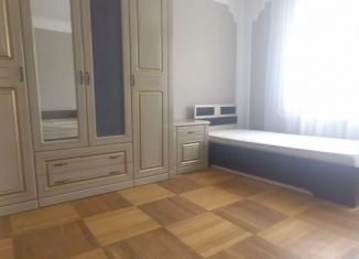 2-ком. квартира в аренду, 52 м2, Армавир, улица Луначарского, 402