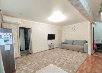 Продается 2-ком. квартира, 39.9 м2, Туймазы, улица Луначарского, 1А