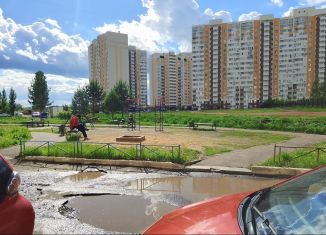 Продам двухкомнатную квартиру, 56.2 м2, Оренбург, Транспортная улица, 18/4, ЖК Звёздный Город