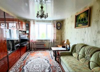 2-комнатная квартира на продажу, 51.1 м2, Кирово-Чепецк, улица Володарского, 11/1