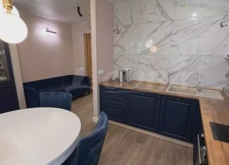 Продажа двухкомнатной квартиры, 52 м2, Тобольск, 7-й микрорайон, 48