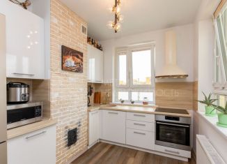 Продаю 3-комнатную квартиру, 78.8 м2, Тюмень, улица Владимира Бахарева, 3к1, ЖК Апрель