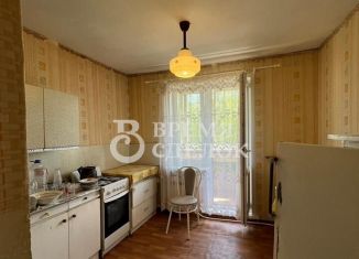 Продаю 2-ком. квартиру, 54 м2, Собинка, Родниковская улица, 19