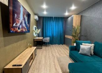 Сдается в аренду однокомнатная квартира, 51 м2, Лобня, Батарейная улица, 8