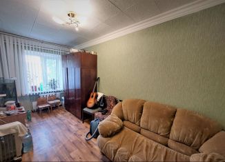 Продается трехкомнатная квартира, 55 м2, Таганрог, улица Шаумяна, 12