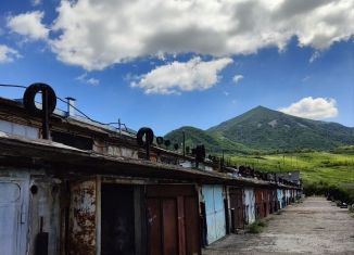 Продам гараж, 30 м2, Лермонтов, 2-я линия, 66