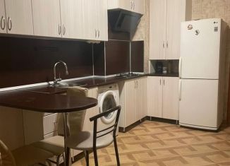 Продам однокомнатную квартиру, 38 м2, Геленджик, Новороссийская улица, 169
