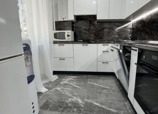 Продаю 3-комнатную квартиру, 63 м2, Горячий Ключ, улица Ленина, 182А