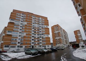 Продам 2-ком. квартиру, 52.8 м2, посёлок Марьино, улица Харлампиева, 48к2