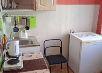 Сдам в аренду 1-ком. квартиру, 15 м2, Новосибирск, улица Пархоменко, 98, метро Студенческая