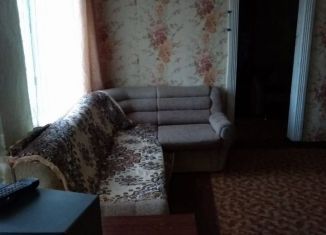 Сдам 2-комнатную квартиру, 40 м2, Керчь, улица Володи Дубинина, 15