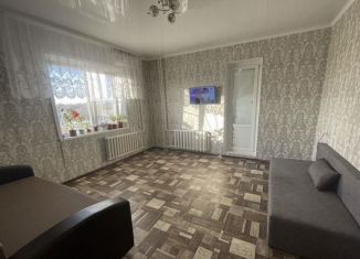 Сдается в аренду 1-комнатная квартира, 40 м2, Астрахань, Бульварная улица, 2