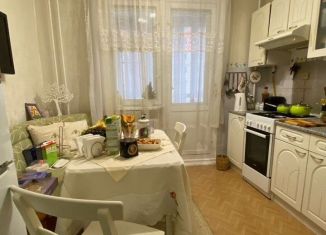 Продажа 2-комнатной квартиры, 53.1 м2, Псков, улица Байкова, 1