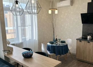 Сдается в аренду 2-комнатная квартира, 38 м2, Краснодар, Конгрессная улица