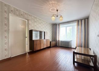 Продажа 3-комнатной квартиры, 50.6 м2, Тихвин, 1-й микрорайон, 27