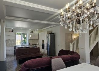 Продаю коттедж, 180 м2, Казань, улица Юмарт