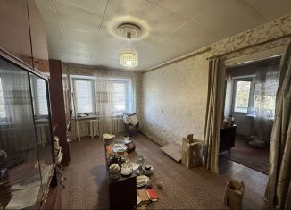 Продам 2-комнатную квартиру, 39.9 м2, Астрахань, Трусовский район, Заводская площадь