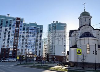 Продажа 2-комнатной квартиры, 65.4 м2, Смоленск, улица Александра Степанова, 14