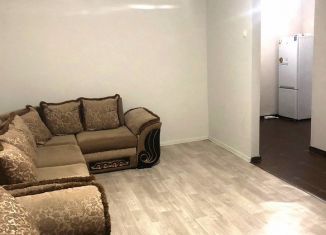 Продам 3-ком. квартиру, 67 м2, Грозный, проспект Мохаммеда Али, 27, 1-й микрорайон