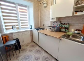 Продаю двухкомнатную квартиру, 43.3 м2, Белорецк, улица В. Косоротова, 40