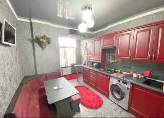 Продается 2-ком. квартира, 55 м2, Белореченск, улица Свердлова, 1Ак2