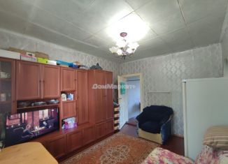 Трехкомнатная квартира на продажу, 48 м2, Новокузнецк, улица Энтузиастов, 59