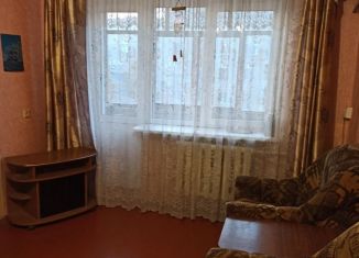 Сдается двухкомнатная квартира, 46 м2, Волгоградская область, Коммунистическая улица, 62