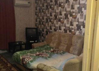 Сдаю 2-комнатную квартиру, 52 м2, Новочеркасск, Будённовская улица, 271
