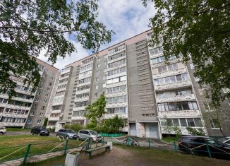 Продажа 2-ком. квартиры, 53 м2, Петрозаводск, район Древлянка, Лесной проспект, 31