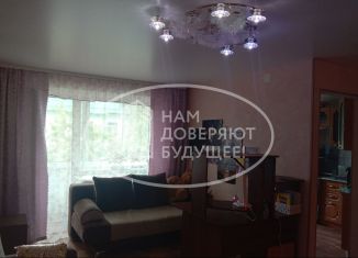 Продается трехкомнатная квартира, 55.7 м2, Лысьва, улица Орджоникидзе, 10Е