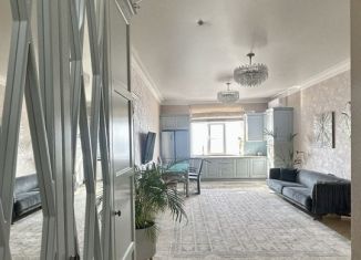 Сдам 3-комнатную квартиру, 100 м2, Махачкала, проспект Петра I, 103Бк4, ЖК Скай Сити