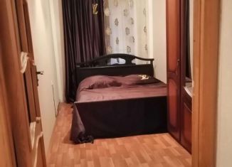 Сдается в аренду 4-ком. квартира, 84 м2, Каспийск, улица Хизроева, 17