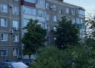 Продается двухкомнатная квартира, 47.5 м2, поселок Пригородный, улица Космонавтов, 23