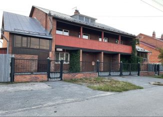 Продается дом, 498 м2, село Ембаево, улица Мира, 37