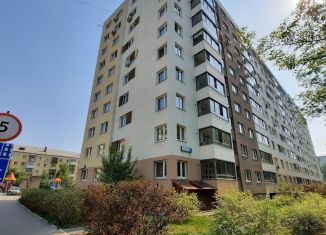 Продам трехкомнатную квартиру, 86 м2, Екатеринбург, улица Ильича, 42А, ЖК Фаворит