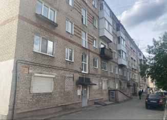 2-комнатная квартира на продажу, 43.8 м2, Соликамск, улица Матросова, 26