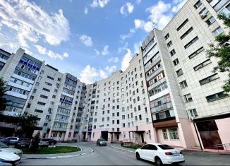 Продается 2-комнатная квартира, 47.6 м2, Тюмень, улица Газовиков, 6