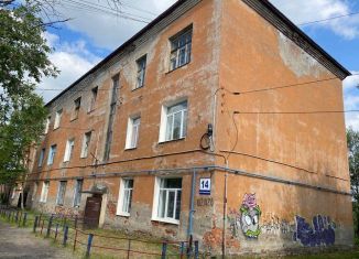 Продажа 2-комнатной квартиры, 46 м2, посёлок городского типа Кильдинстрой, Советская улица