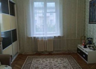 Продается 3-комнатная квартира, 72 м2, Североморск, улица Сафонова, 24