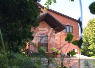 Продаю дом, 240 м2, Курская область, улица Бочарова, 85