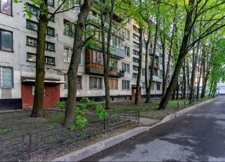 Продам двухкомнатную квартиру, 44.8 м2, Санкт-Петербург, улица Крыленко, 9к2, метро Улица Дыбенко