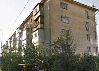 Продам однокомнатную квартиру, 30 м2, Новороссийск, улица Советов, 16