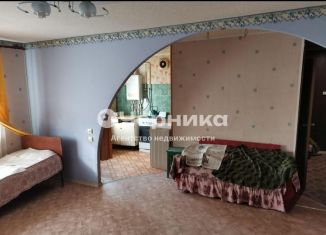 Продается 1-комнатная квартира, 32.9 м2, Новошахтинск, улица Войкова, 66