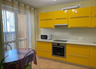 Продажа 2-комнатной квартиры, 65 м2, Уфа, Революционная улица, 70