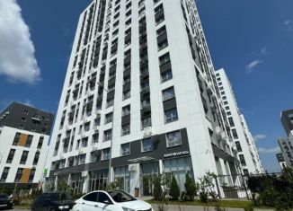 Продается трехкомнатная квартира, 64 м2, Казань, улица Азата Аббасова, 21