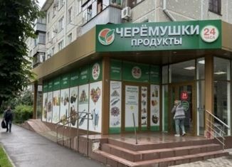 Сдается торговая площадь, 40 м2, Краснодарский край, улица Айвазовского, 104