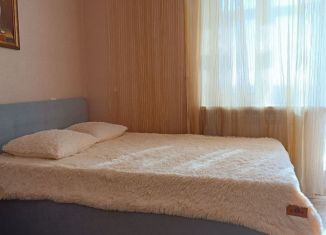 Сдается 1-комнатная квартира, 32 м2, Крым, улица Дёмышева, 108