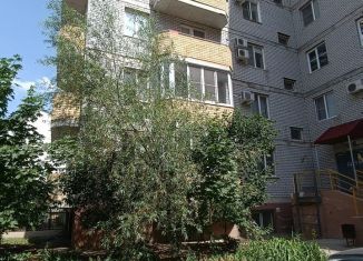 Продается 1-комнатная квартира, 32.4 м2, Волжский, улица Мира, 145
