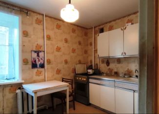 Продам 2-ком. квартиру, 48 м2, Муром, Ковровская улица, 12